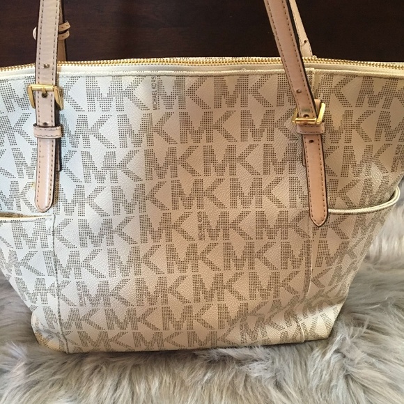 Michael Kors handbag - Picture 3 of 8